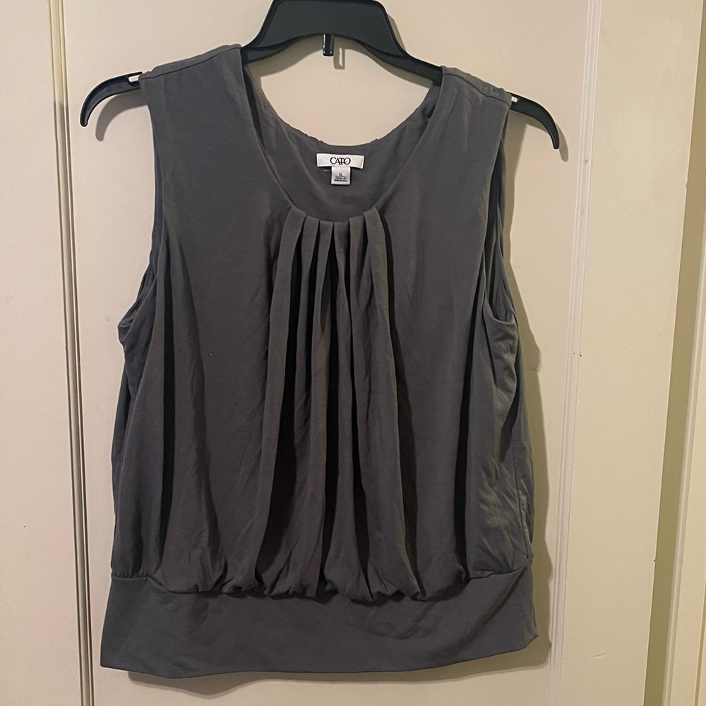 Cato gray tank.  Good condition.  Size XL